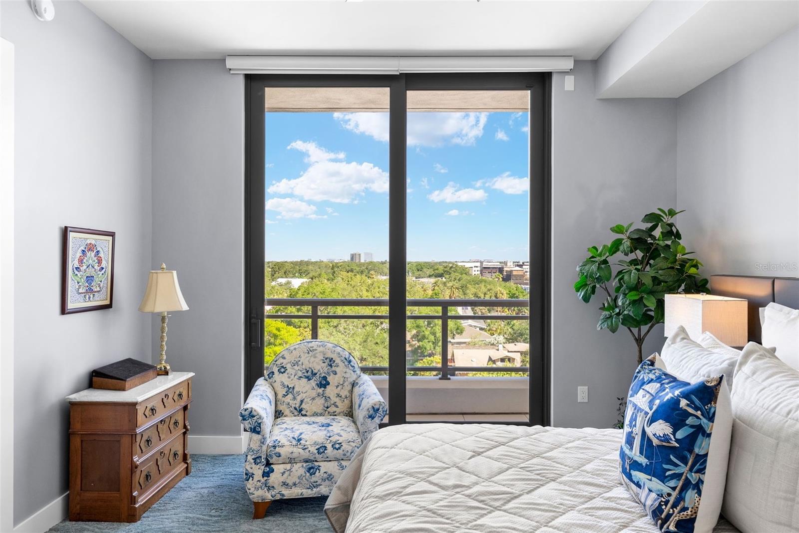 Listing photo id 27 for 2103 Bayshore Boulevard 703
