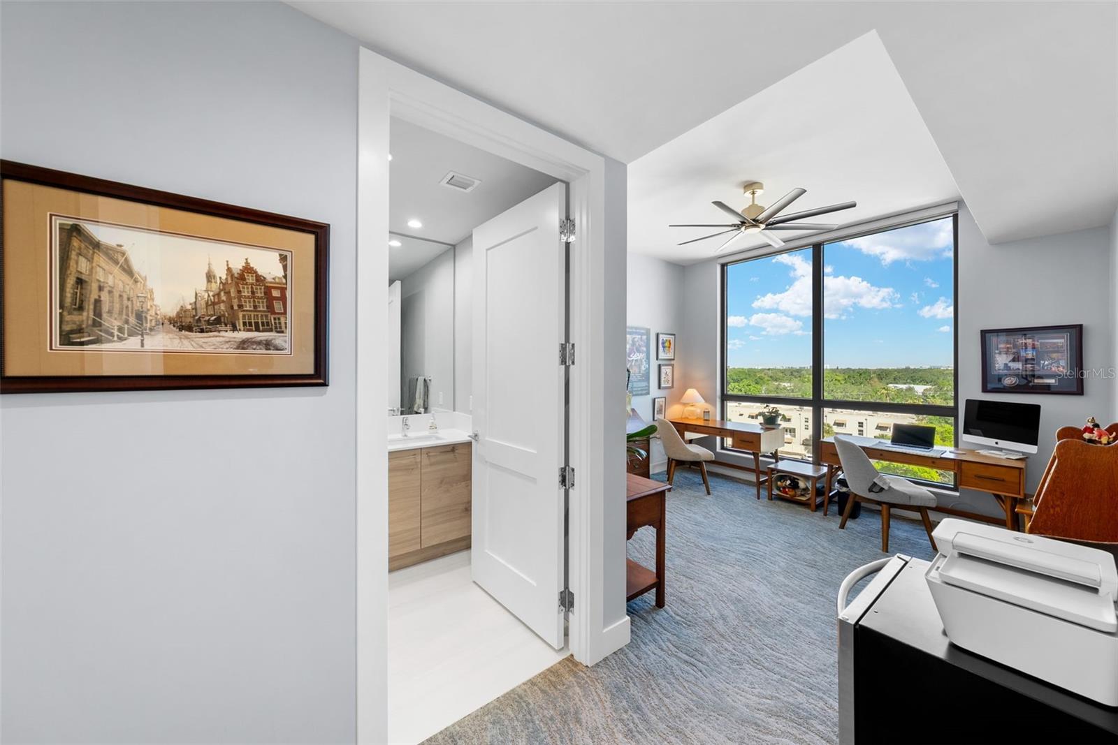 Listing photo id 33 for 2103 Bayshore Boulevard 703