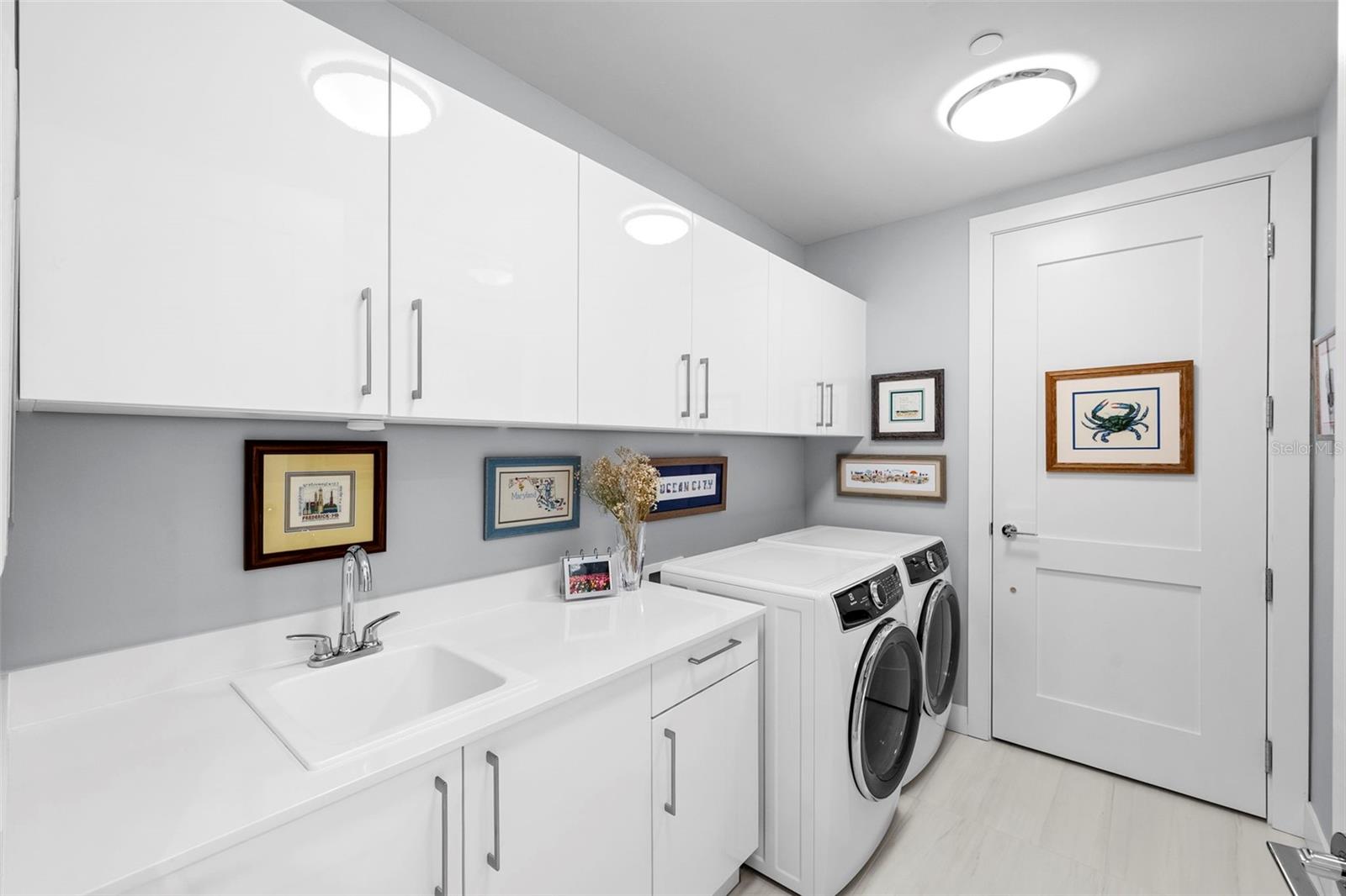 Listing photo id 39 for 2103 Bayshore Boulevard 703