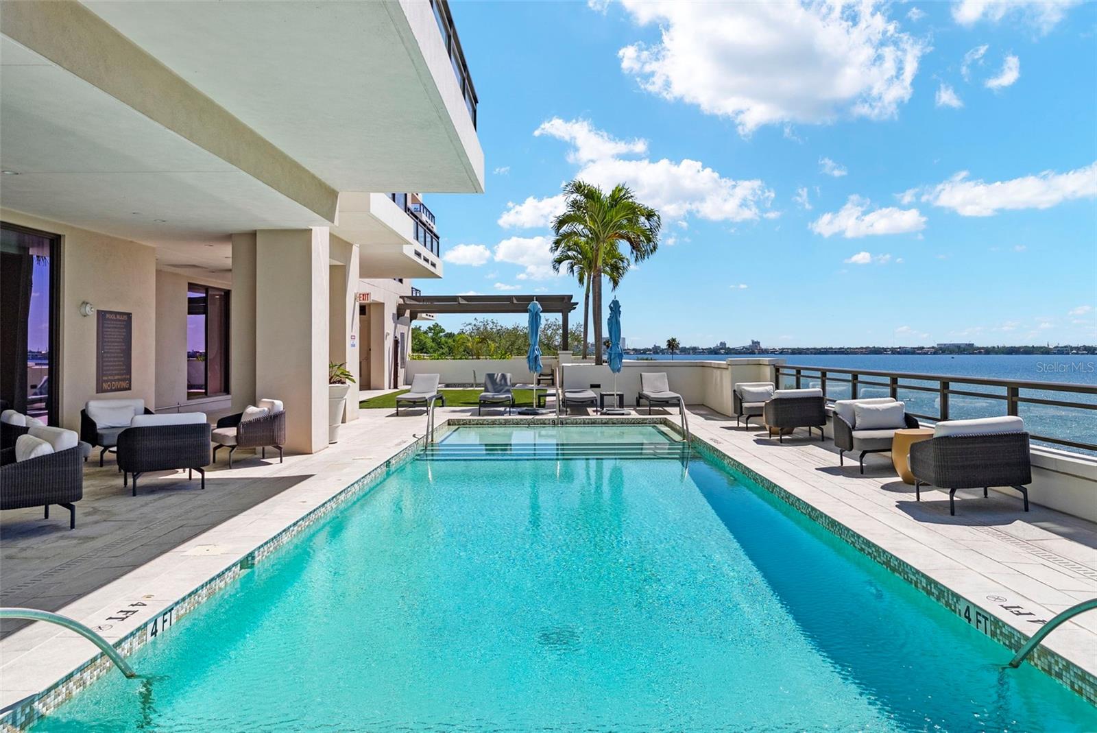 Listing photo id 40 for 2103 Bayshore Boulevard 703
