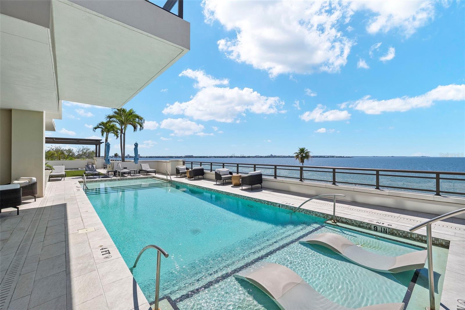 Listing photo id 41 for 2103 Bayshore Boulevard 703