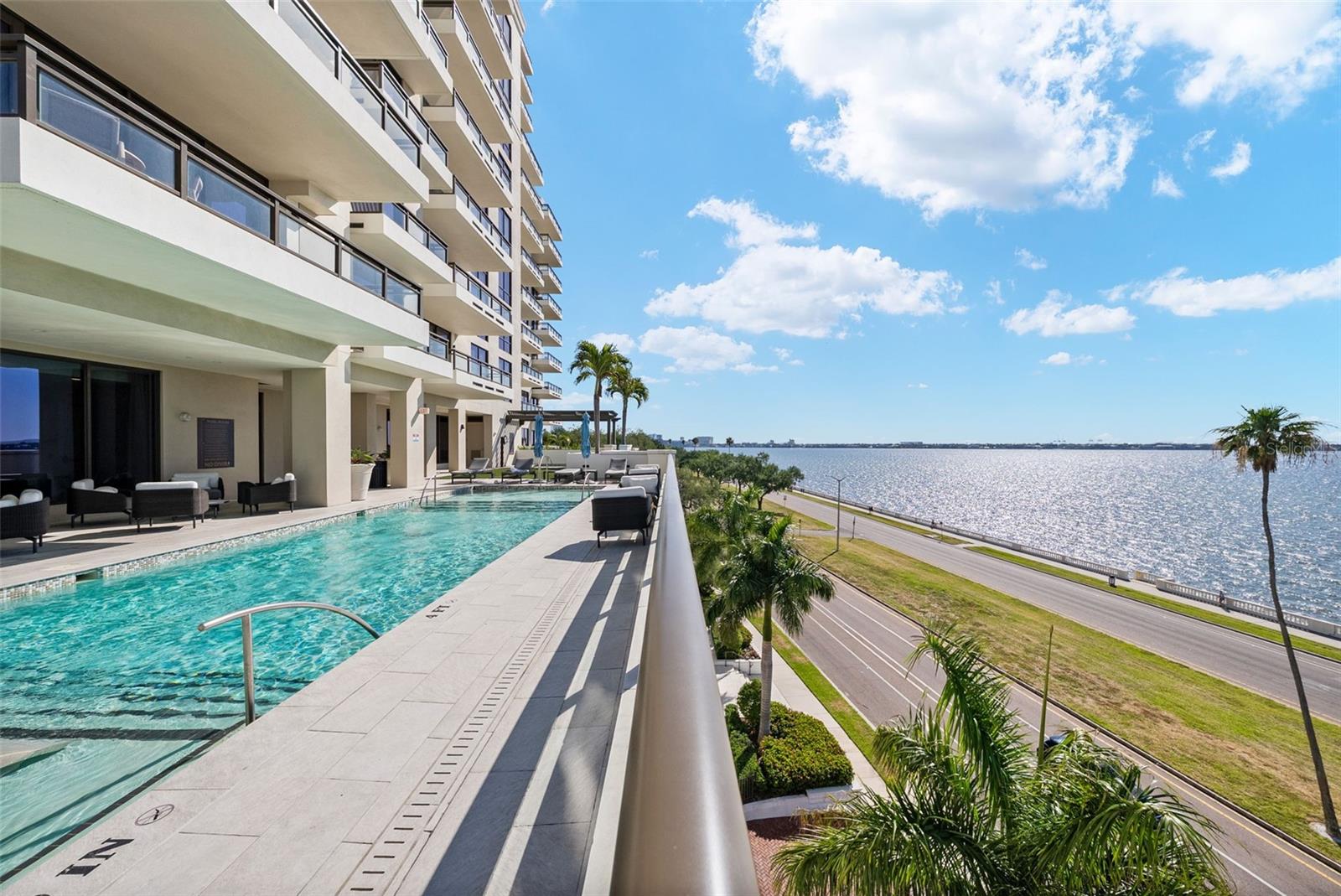 Listing photo id 43 for 2103 Bayshore Boulevard 703