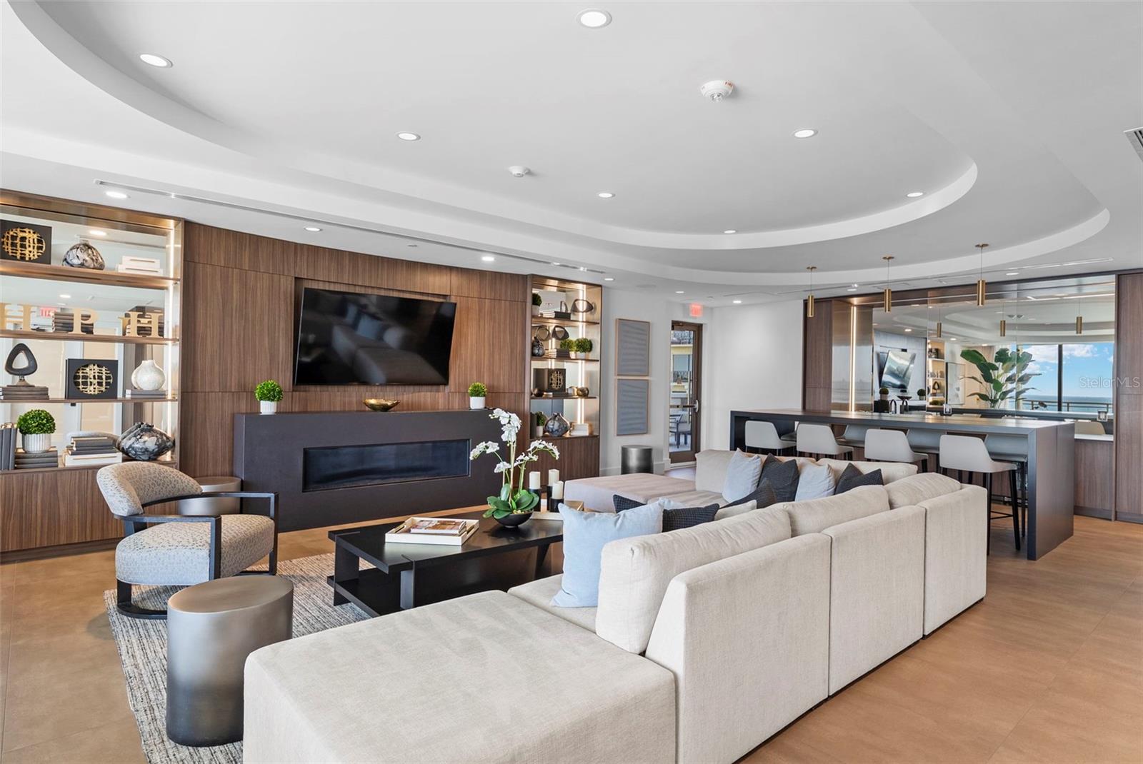 Listing photo id 51 for 2103 Bayshore Boulevard 703