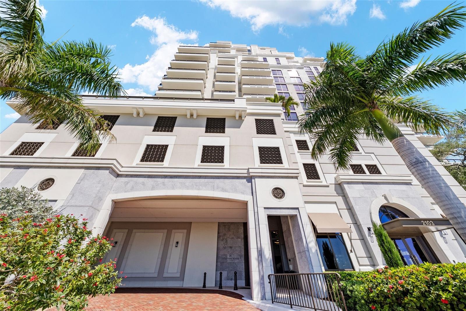 Listing photo id 72 for 2103 Bayshore Boulevard 703