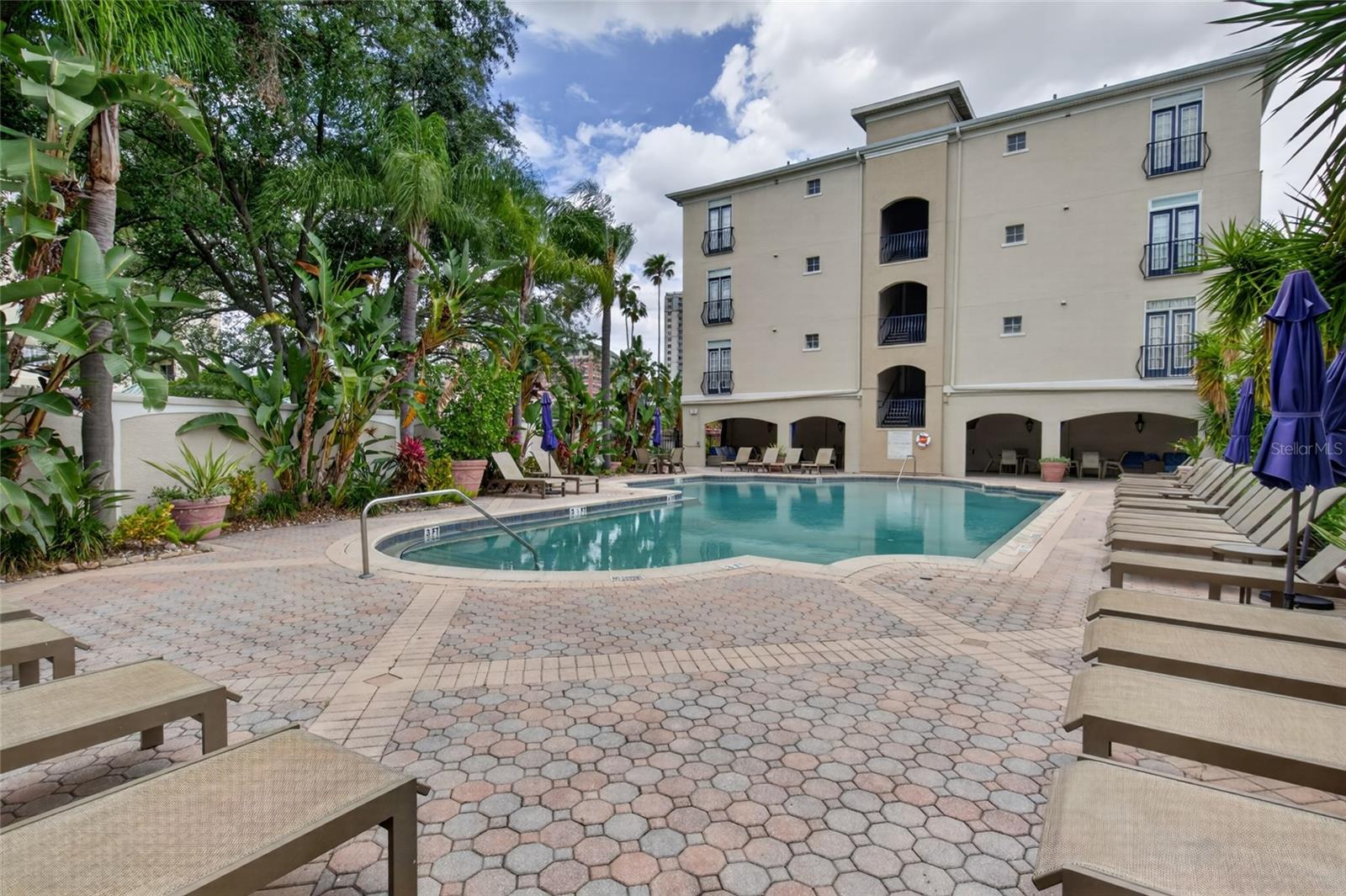 Image 39 of 57 For 501 Knights Run Avenue 4102