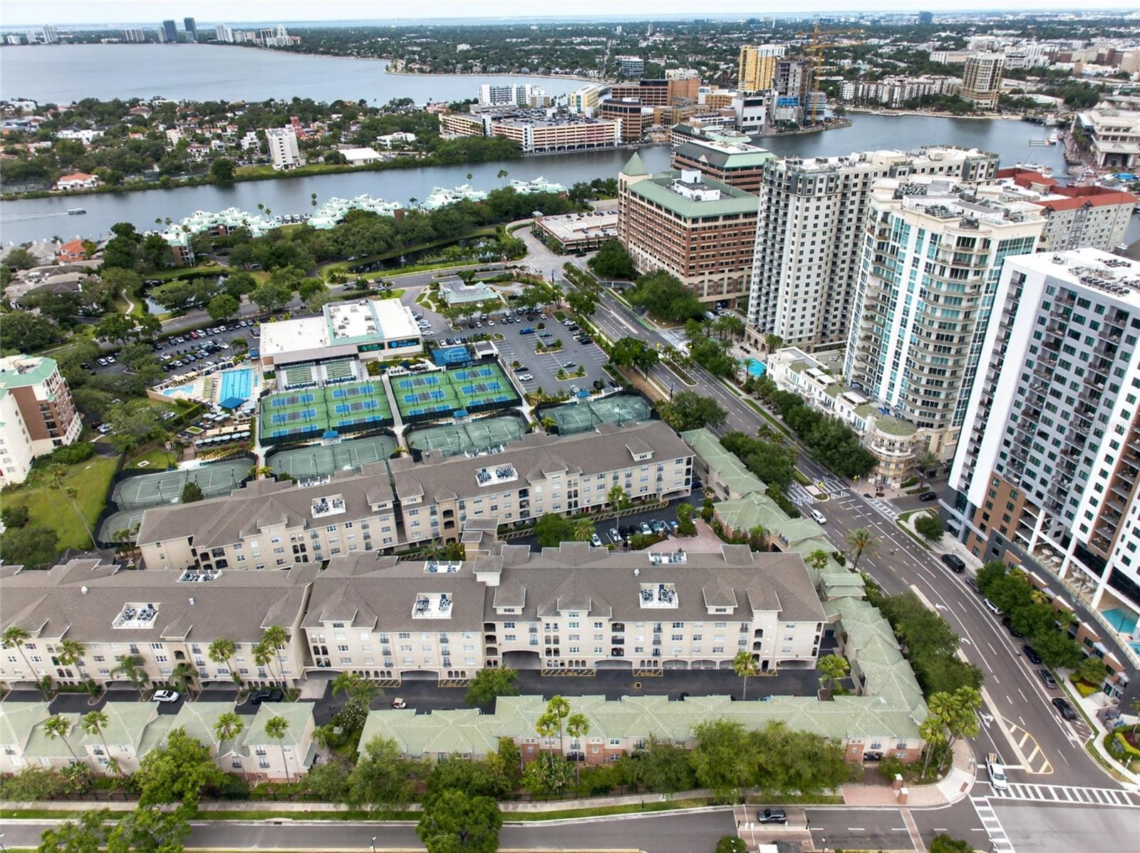 Image 45 of 57 For 501 Knights Run Avenue 4102