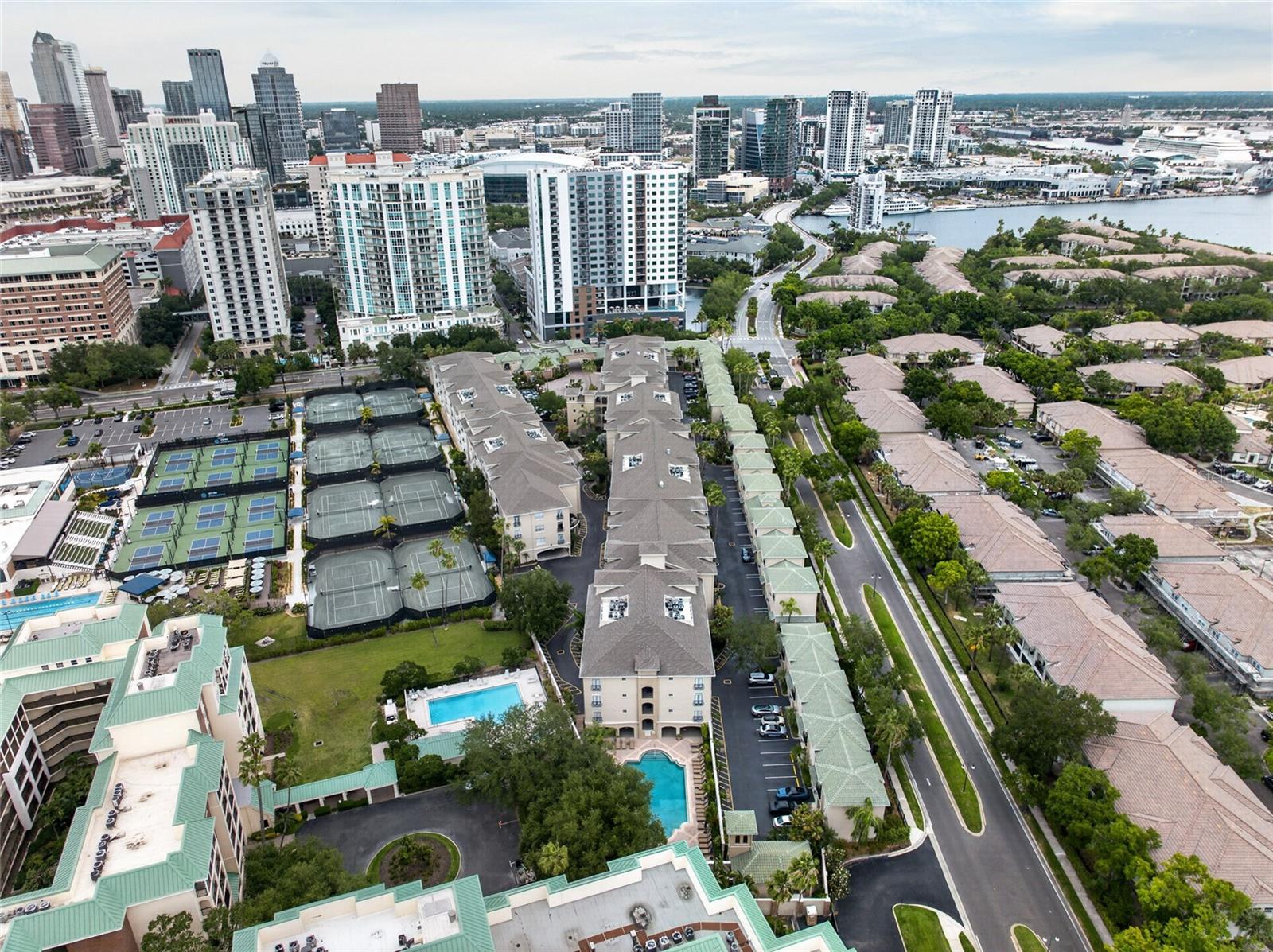 Image 48 of 57 For 501 Knights Run Avenue 4102