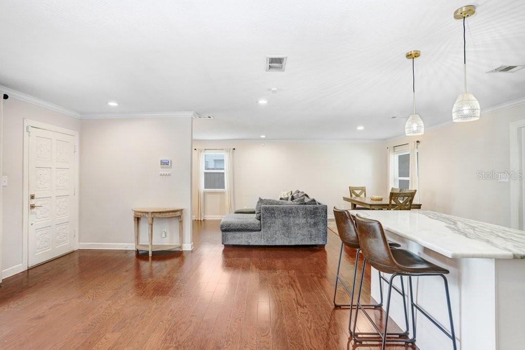 Image 15 of 47 For 4404 Wisconsin Avenue