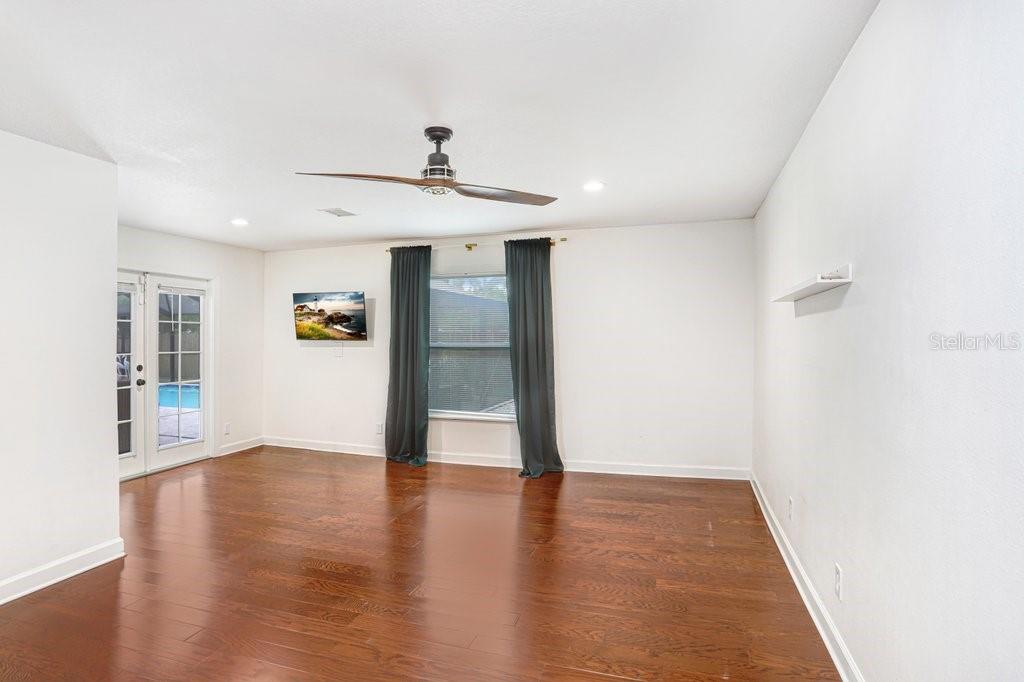 Image 27 of 47 For 4404 Wisconsin Avenue