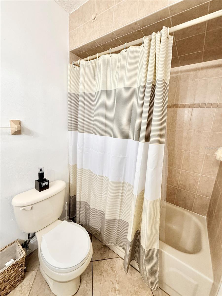 Image 12 of 49 For 1046 Samms Avenue