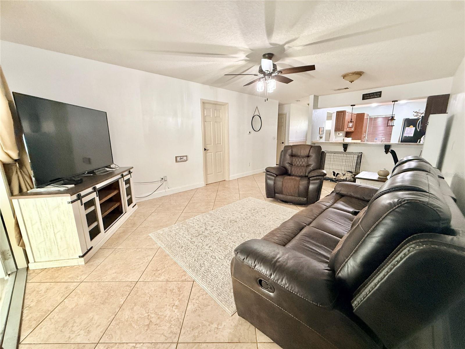 Image 36 of 49 For 1046 Samms Avenue