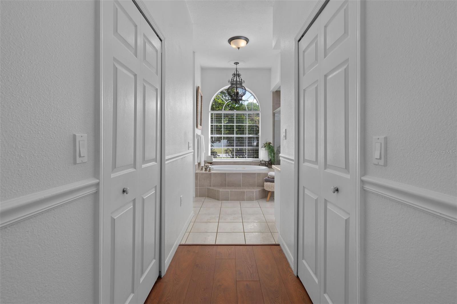 Image 10 of 50 For 7127 Auburn Lane