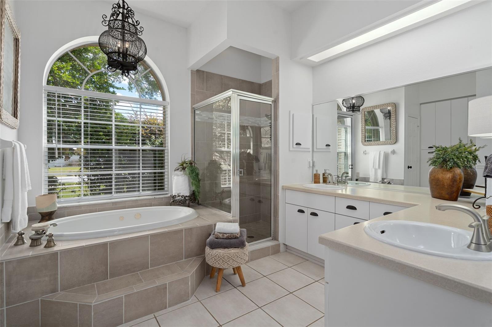 Image 13 of 50 For 7127 Auburn Lane