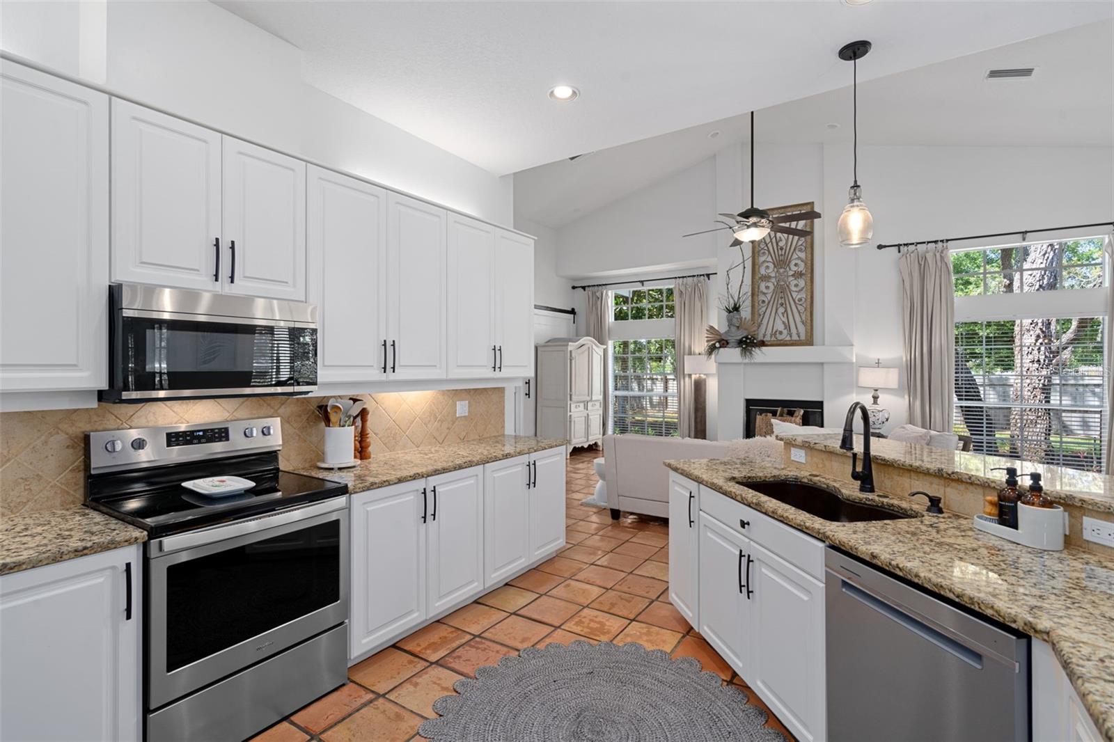 Image 15 of 50 For 7127 Auburn Lane