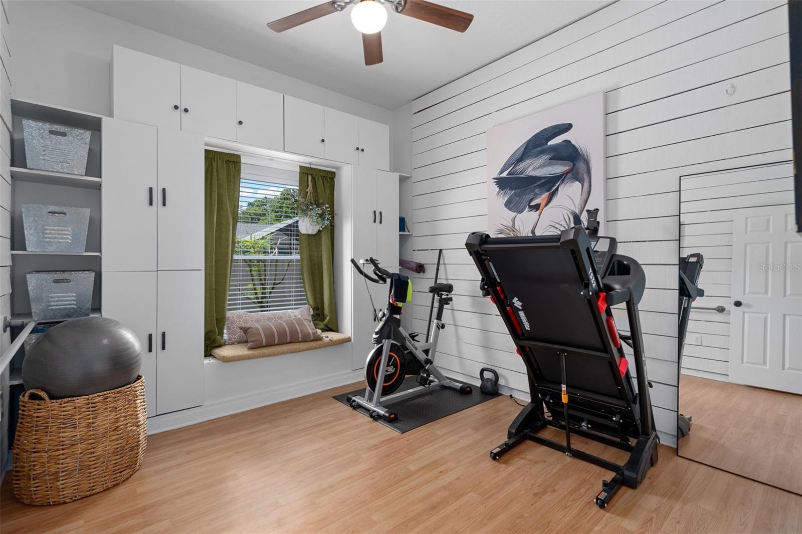 Image 26 of 50 For 7127 Auburn Lane