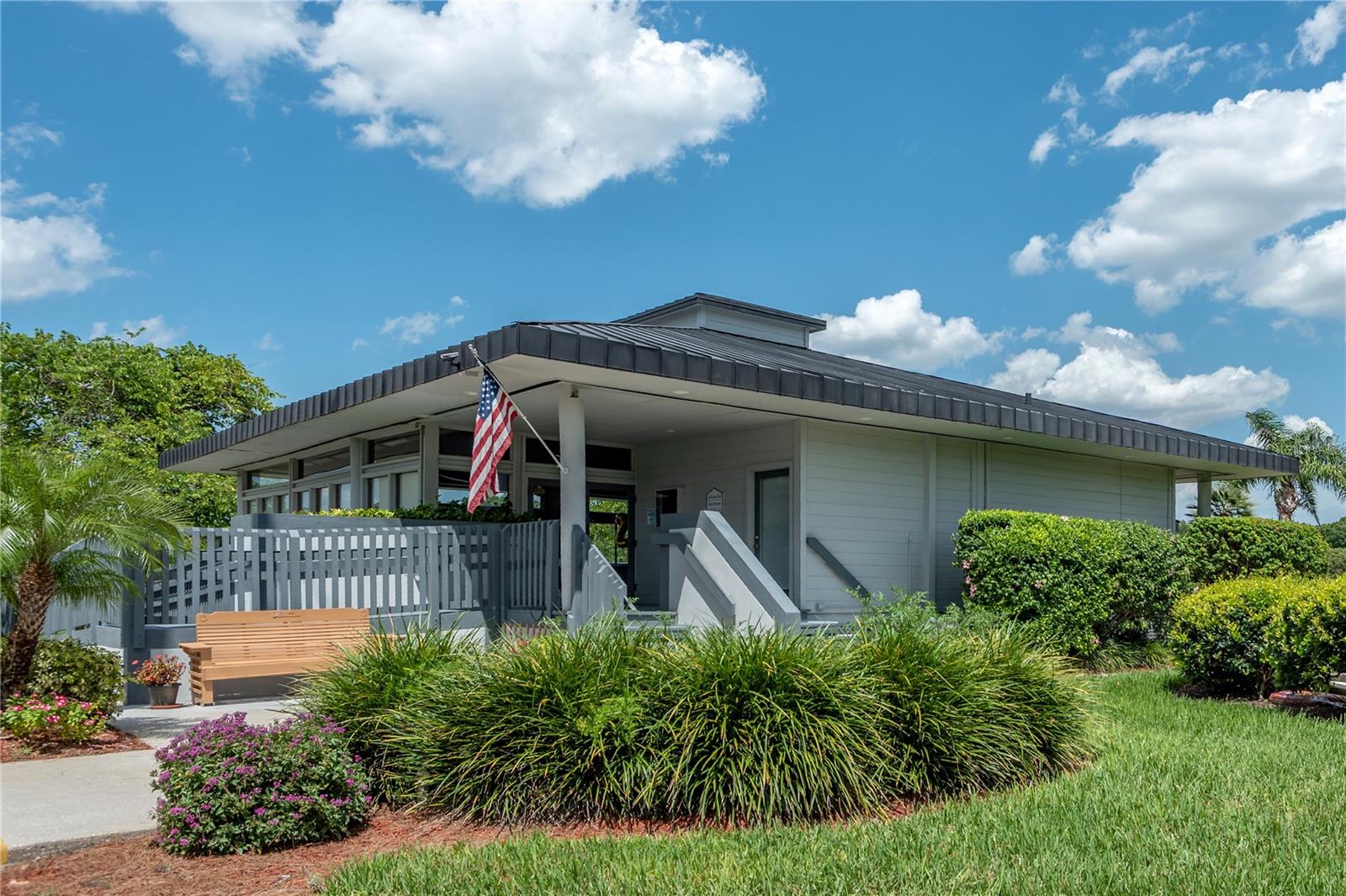 Image 26 of 28 For 2424 Tampa Bay Boulevard M104