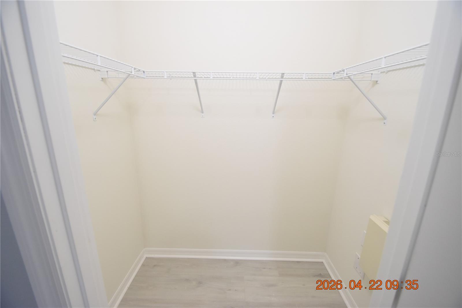 Image 22 of 54 For 8651 Falling Blue Place 8651