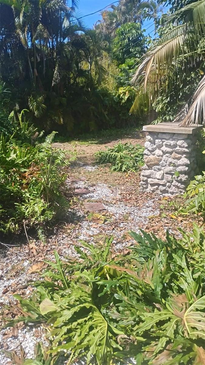 Image 4 of 4 For 498 Bayview Drive Ne