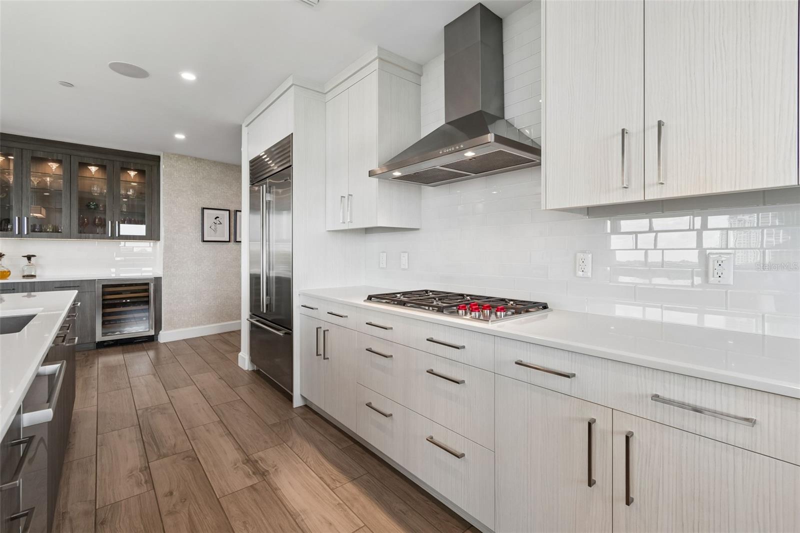 Image 15 of 98 For 3401 Bayshore Boulevard 504