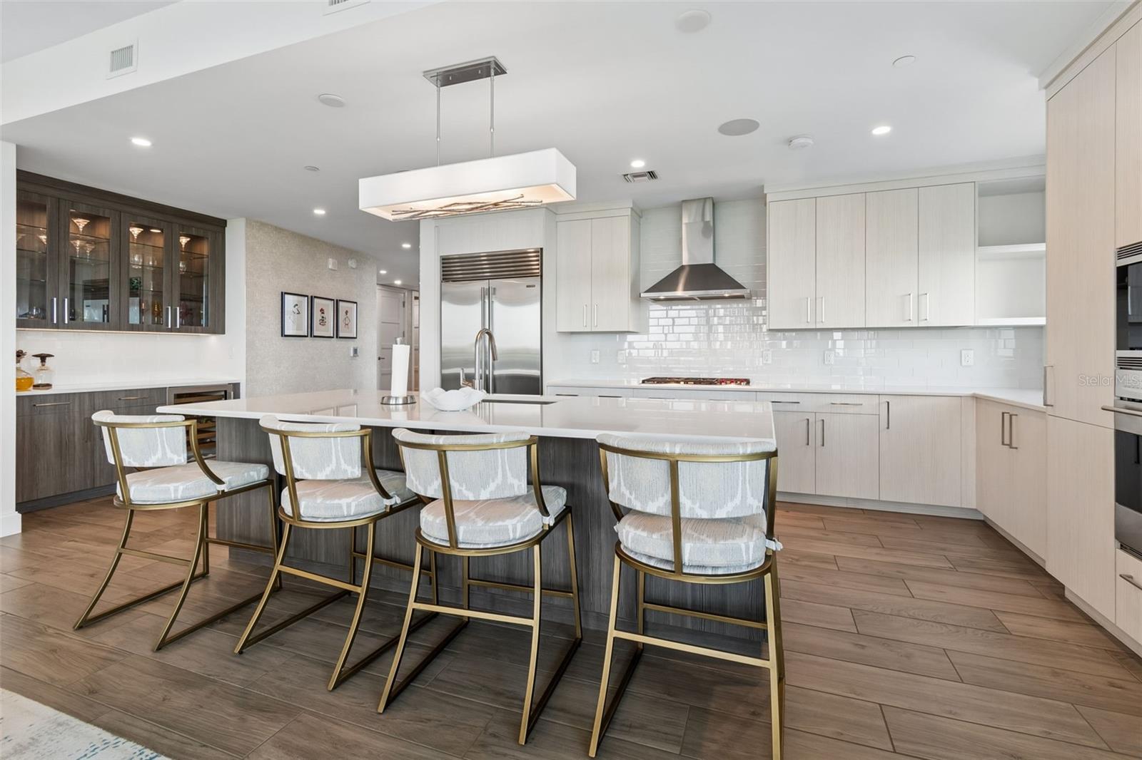 Image 18 of 98 For 3401 Bayshore Boulevard 504