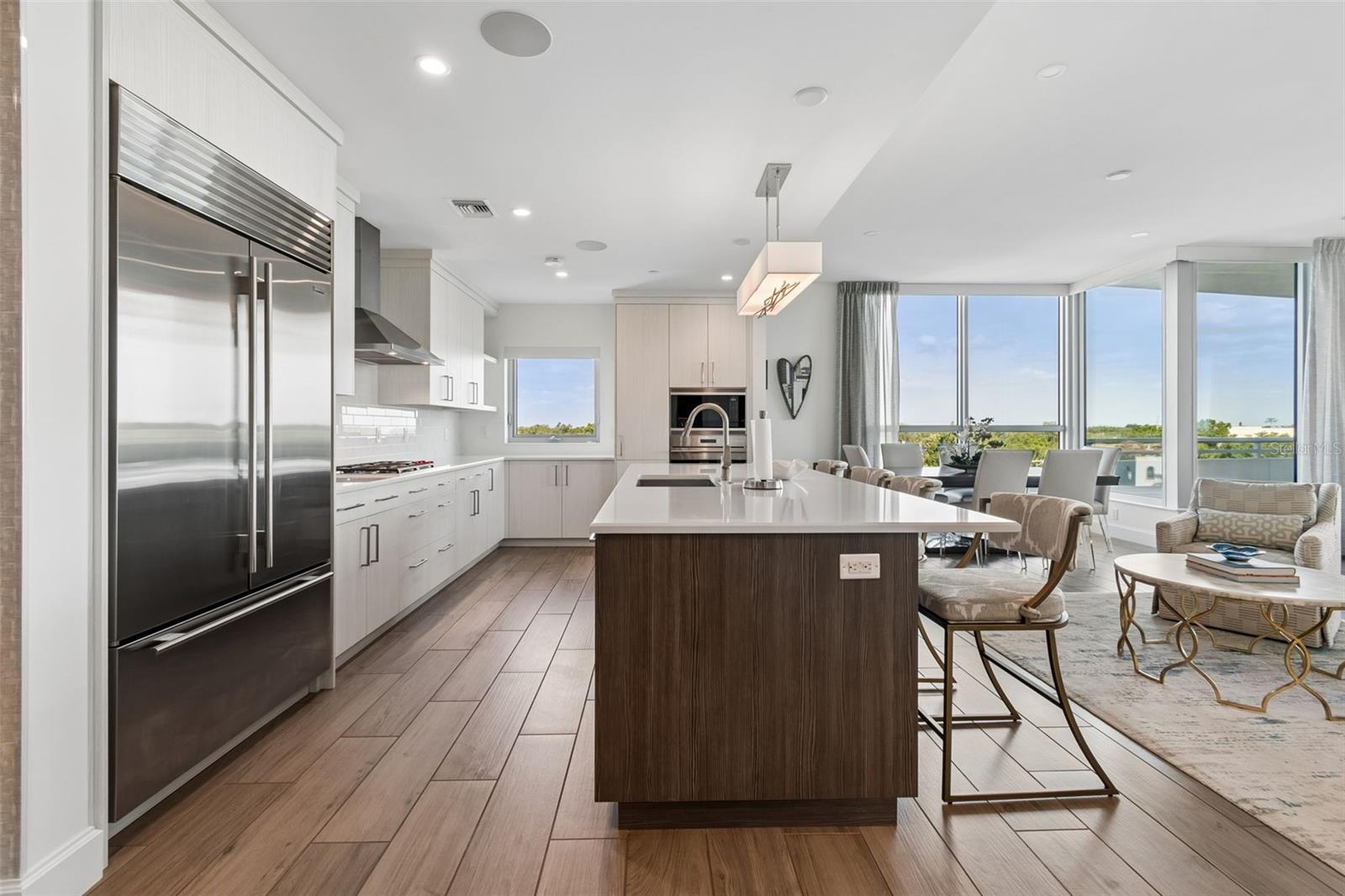 Image 20 of 98 For 3401 Bayshore Boulevard 504