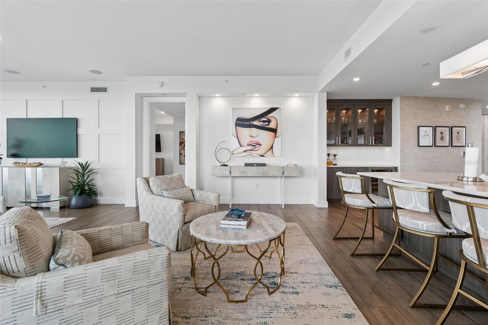 Image 26 of 98 For 3401 Bayshore Boulevard 504