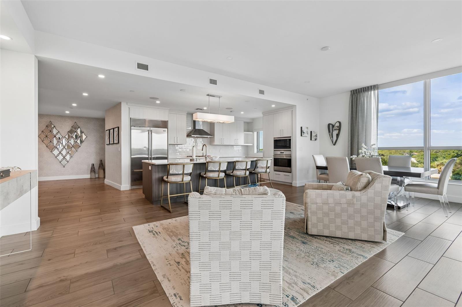 Image 28 of 98 For 3401 Bayshore Boulevard 504