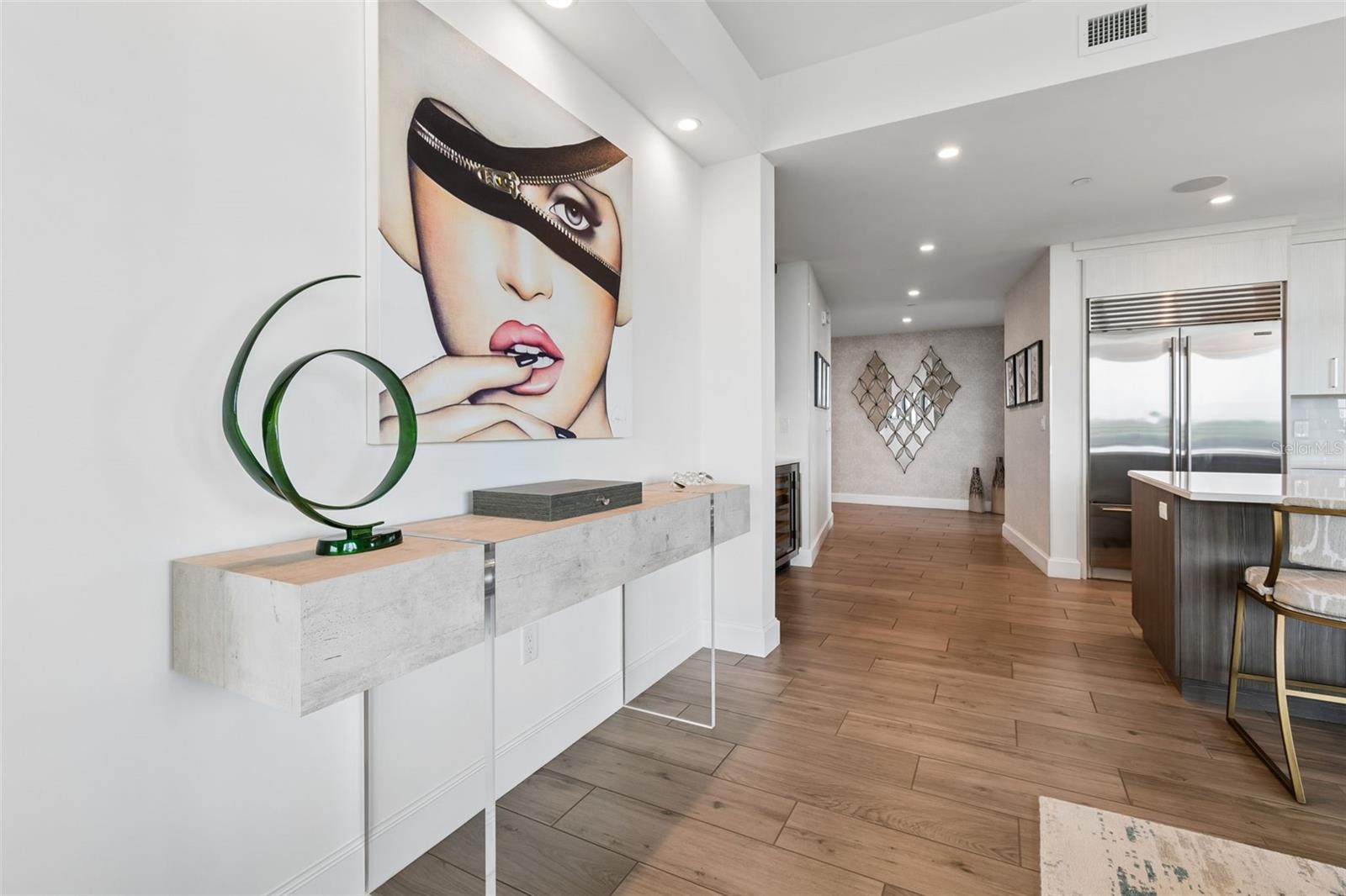 Image 29 of 98 For 3401 Bayshore Boulevard 504