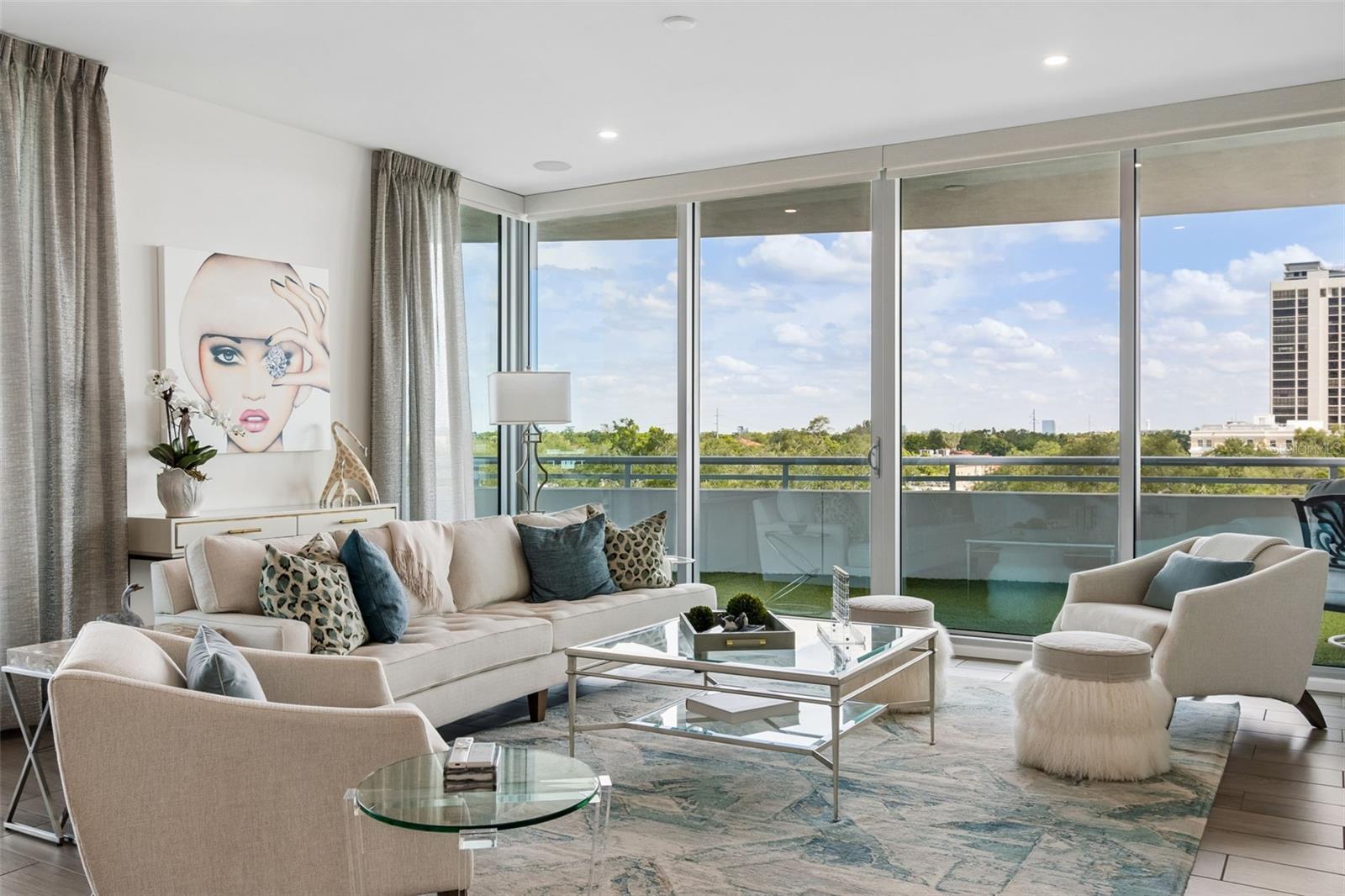 Image 37 of 98 For 3401 Bayshore Boulevard 504