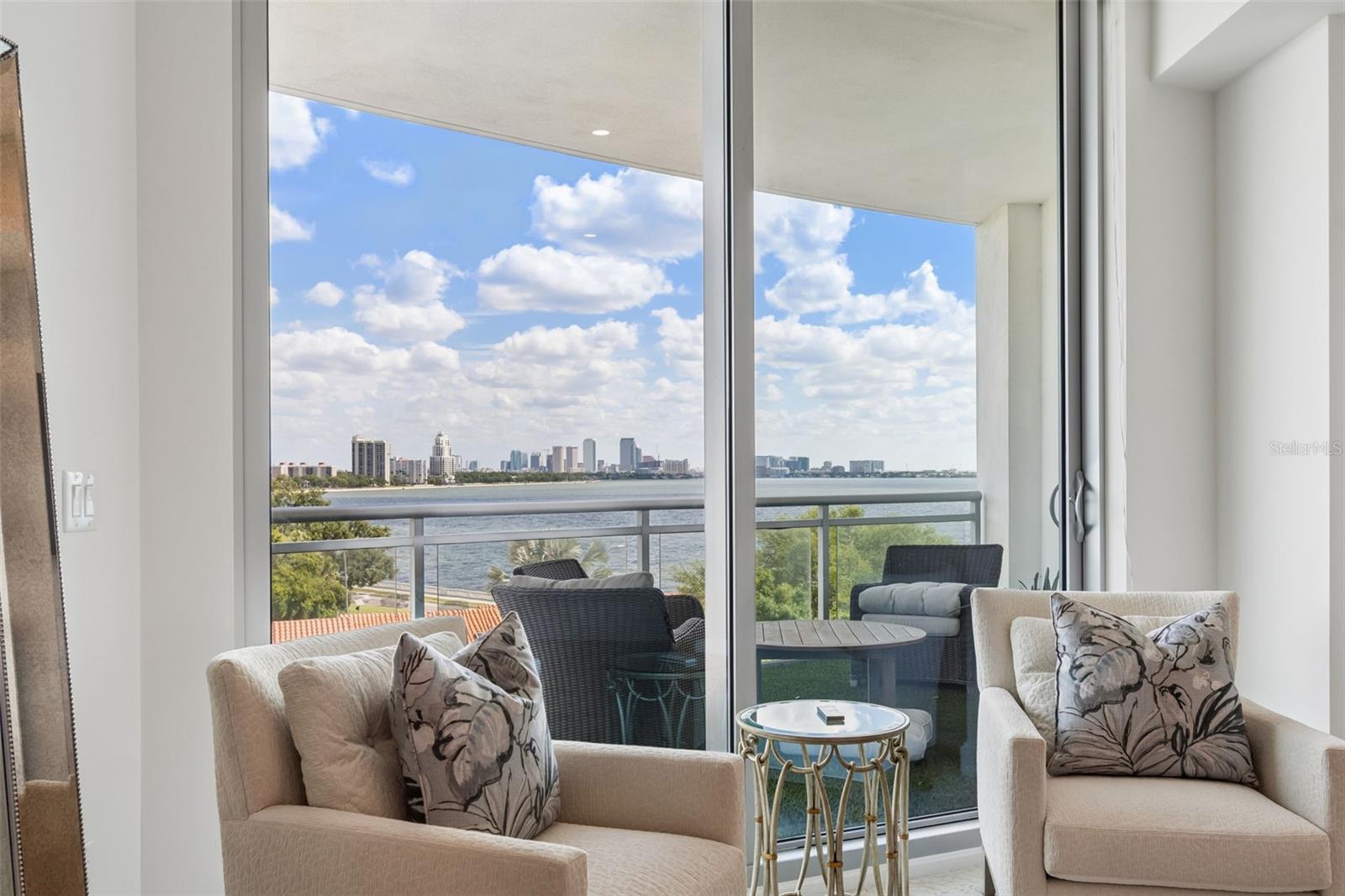 Image 42 of 98 For 3401 Bayshore Boulevard 504