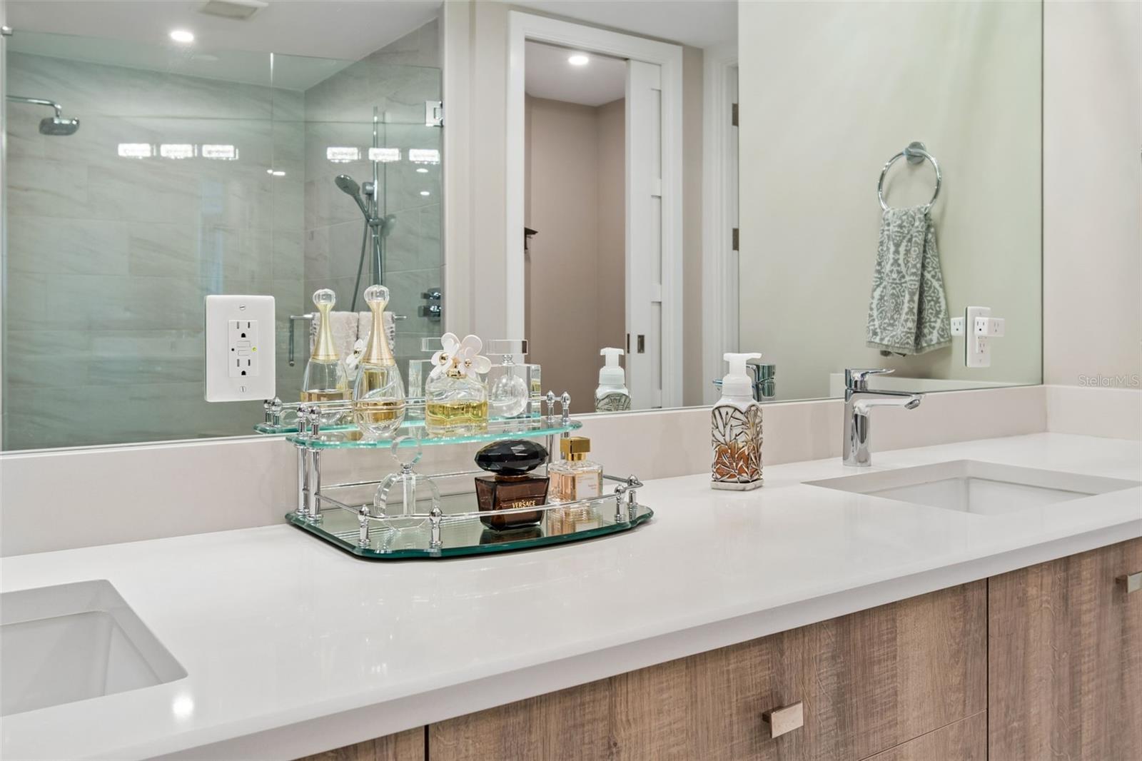 Image 49 of 98 For 3401 Bayshore Boulevard 504