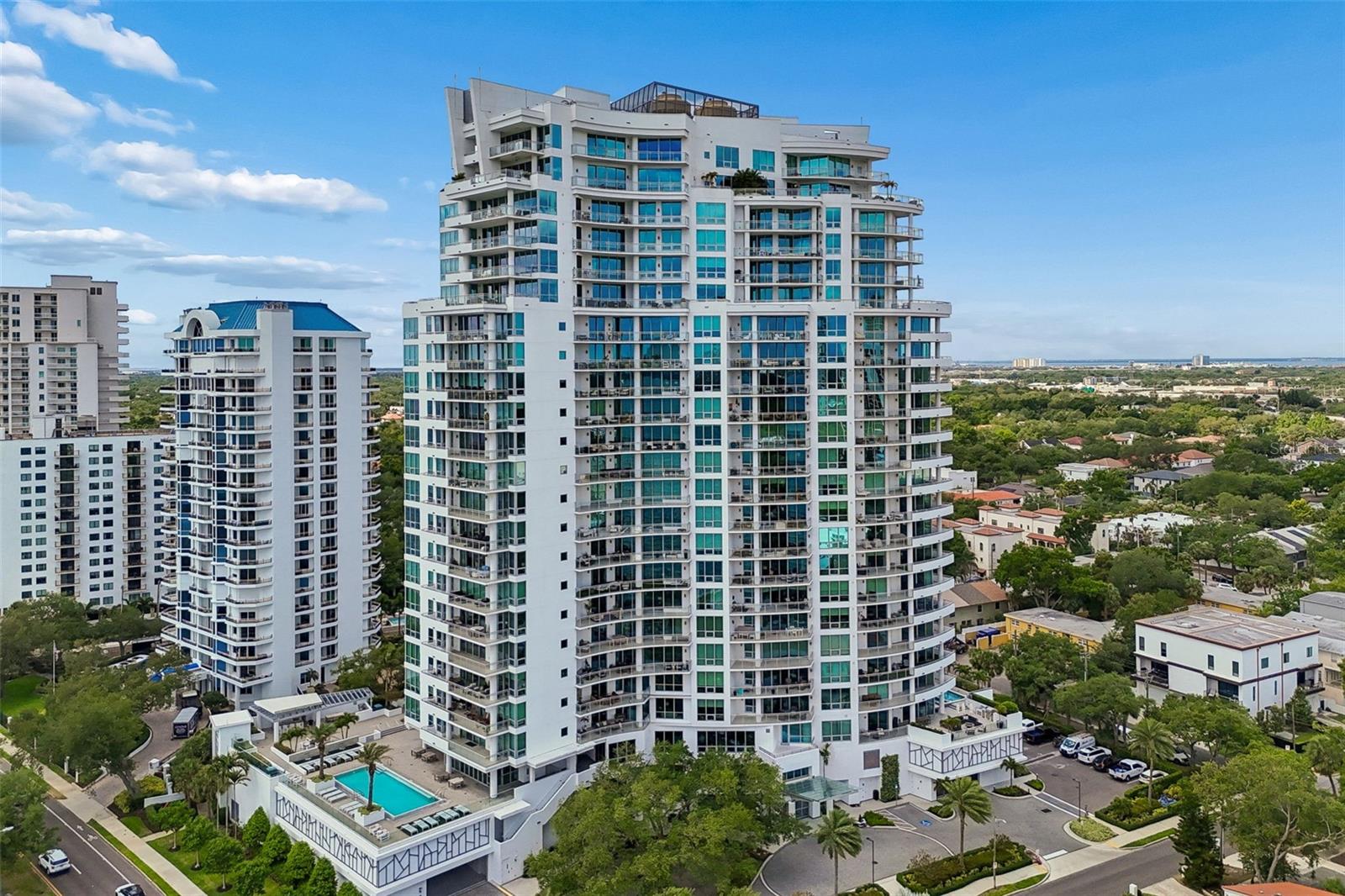 Image 94 of 98 For 3401 Bayshore Boulevard 504