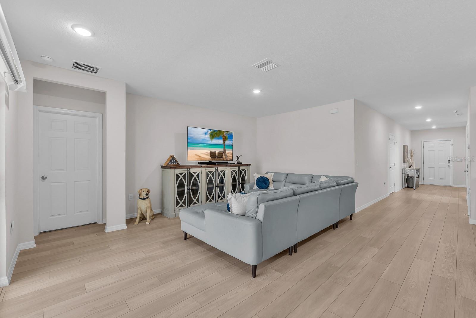 Image 11 of 46 For 12952 Wellspring Drive