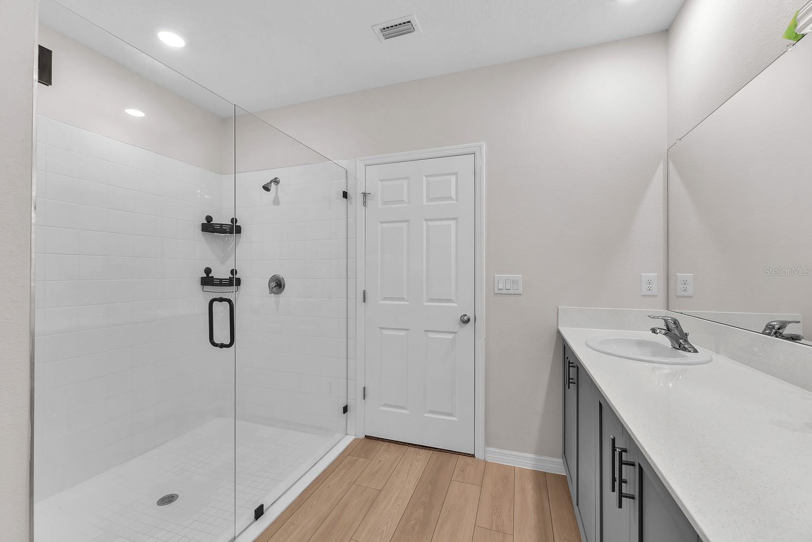 Image 18 of 46 For 12952 Wellspring Drive