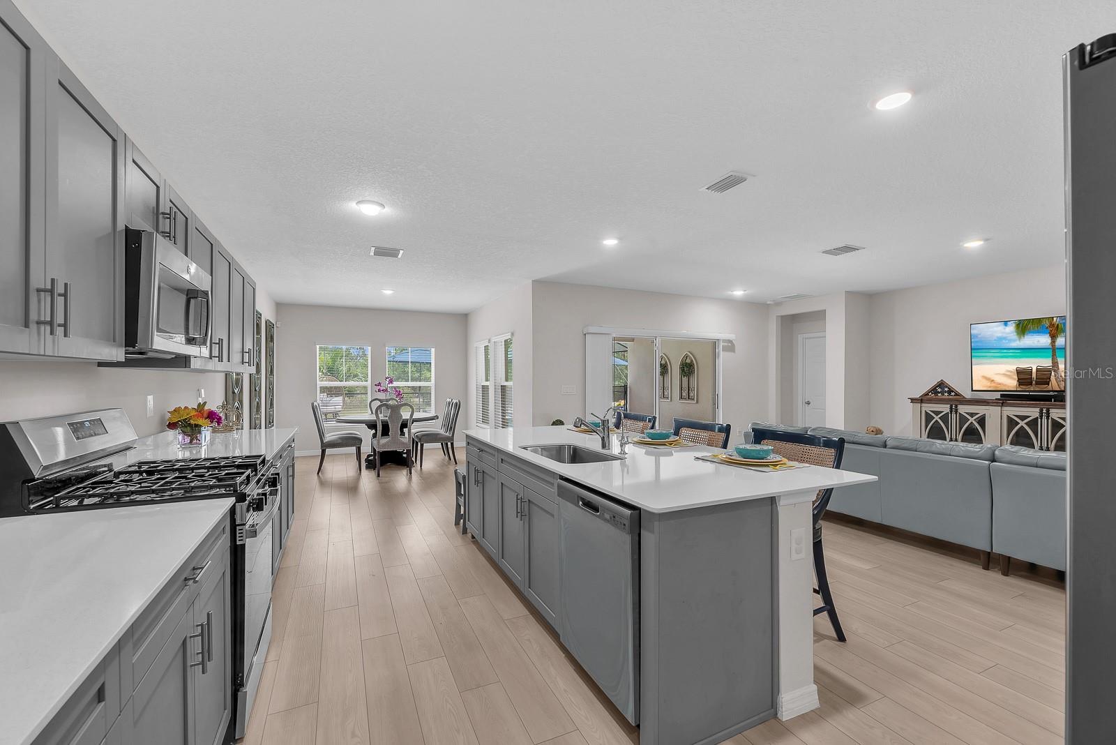 Image 9 of 46 For 12952 Wellspring Drive