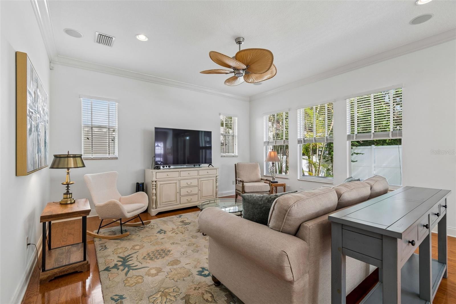 Image 20 of 44 For 3303 Fielder Street