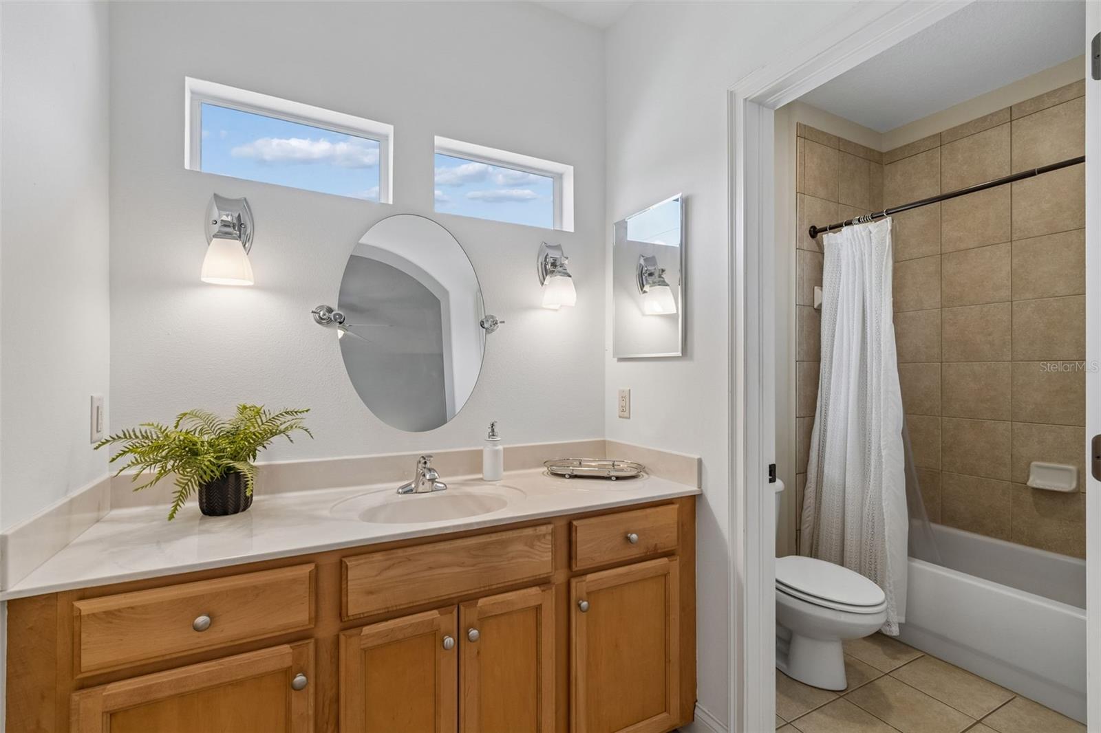 Image 33 of 44 For 3303 Fielder Street