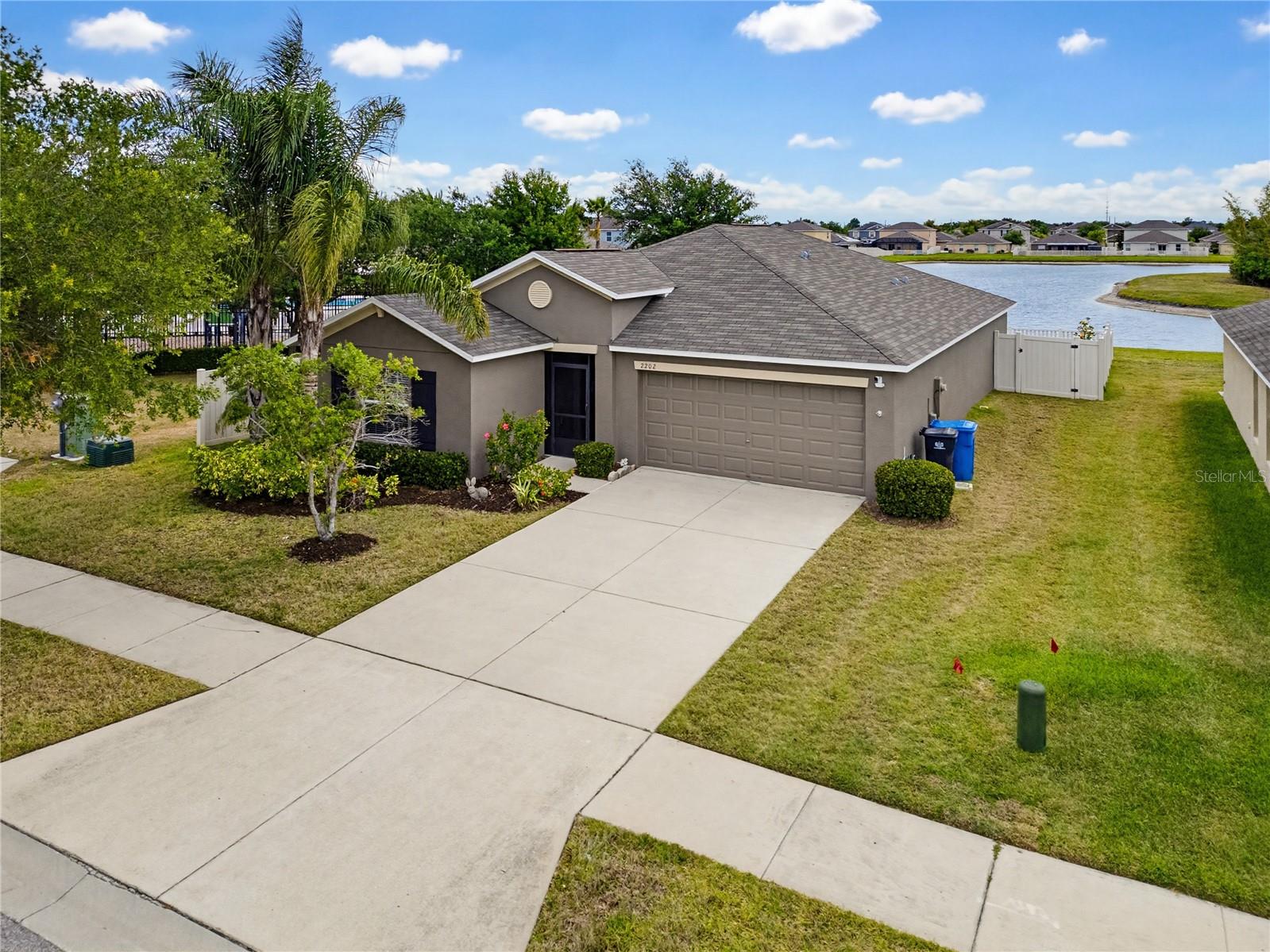Image 3 of 25 For 2202 4th Street Sw