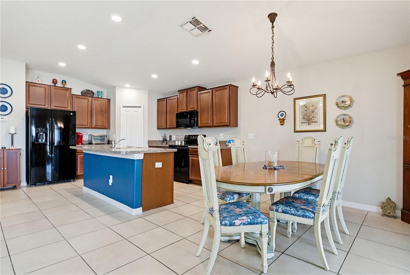 Image 9 of 25 For 2202 4th Street Sw