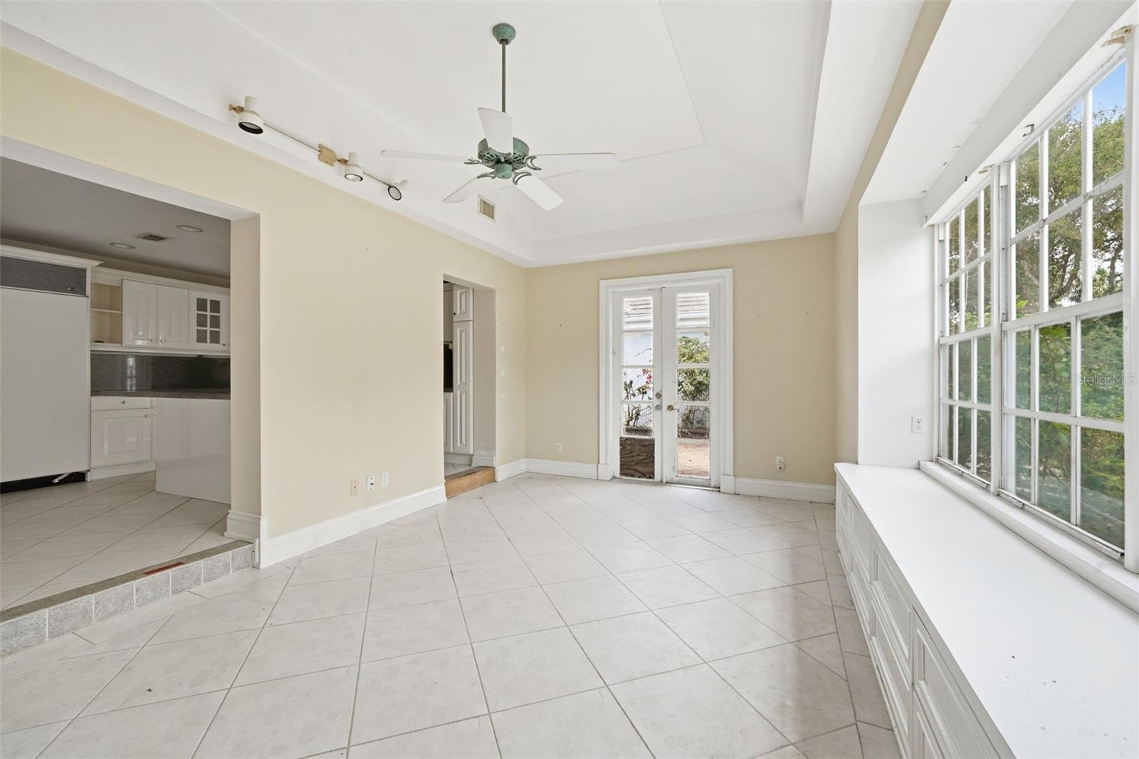 Image 12 of 38 For 1455 Wyn Cove Drive