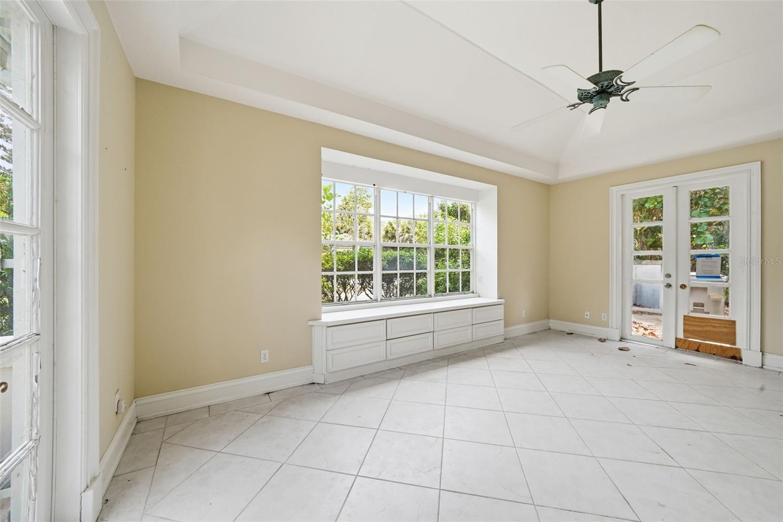 Image 13 of 38 For 1455 Wyn Cove Drive
