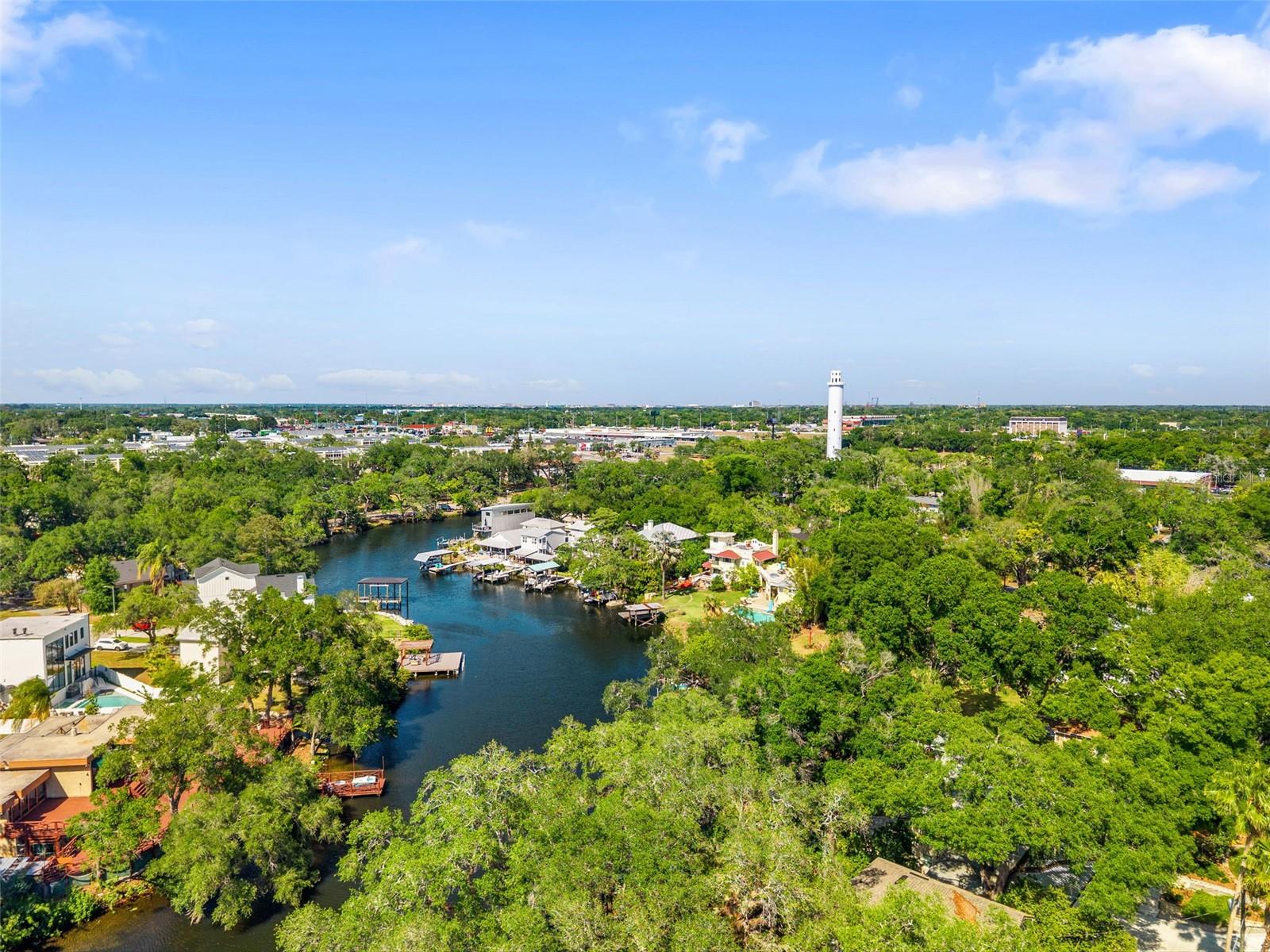 Image 10 of 15 For 323 Hanlon Street