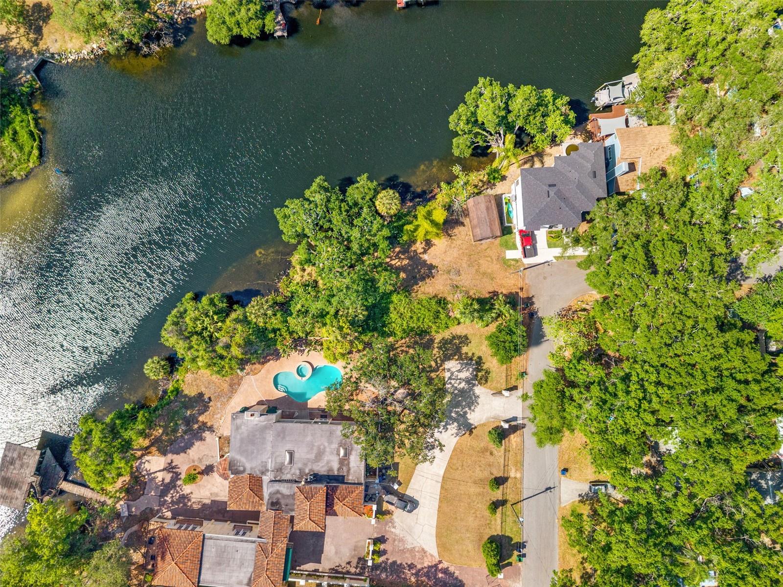 Image 11 of 15 For 323 Hanlon Street