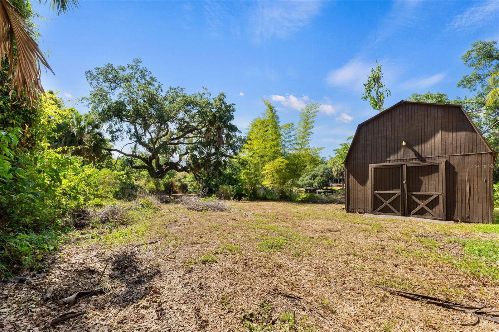 Image 2 of 15 For 323 Hanlon Street