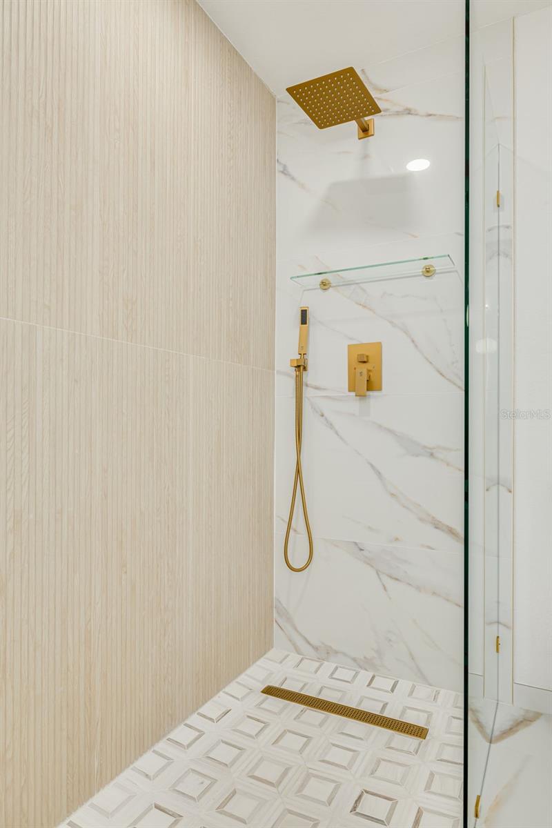 Image 19 of 33 For 11785 108th Avenue N