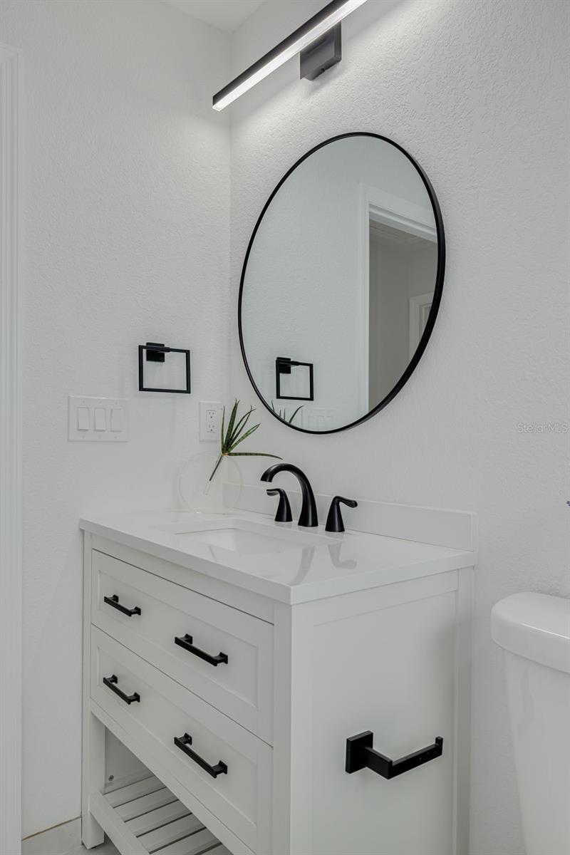 Image 23 of 33 For 11785 108th Avenue N