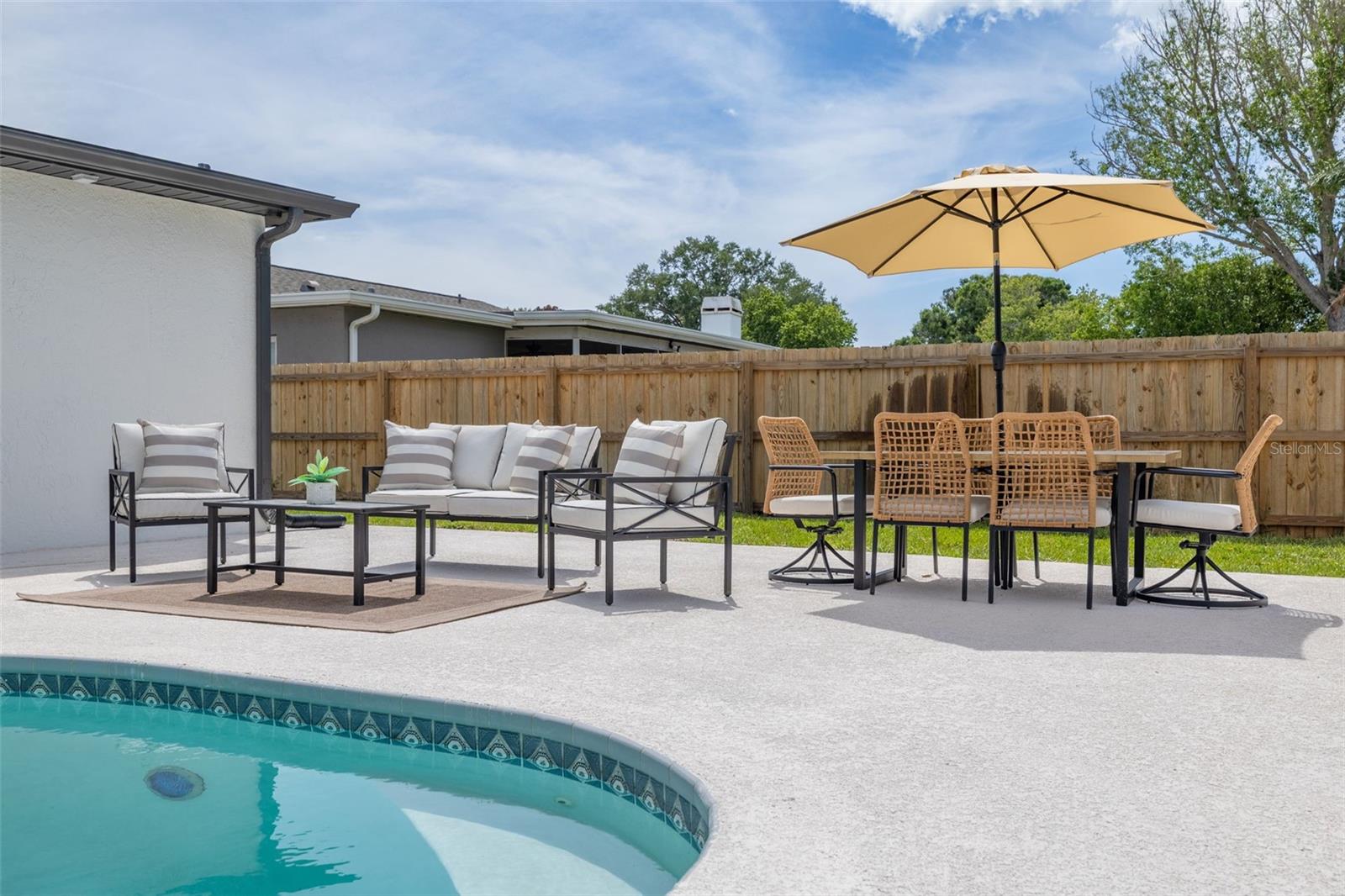 Image 27 of 33 For 11785 108th Avenue N