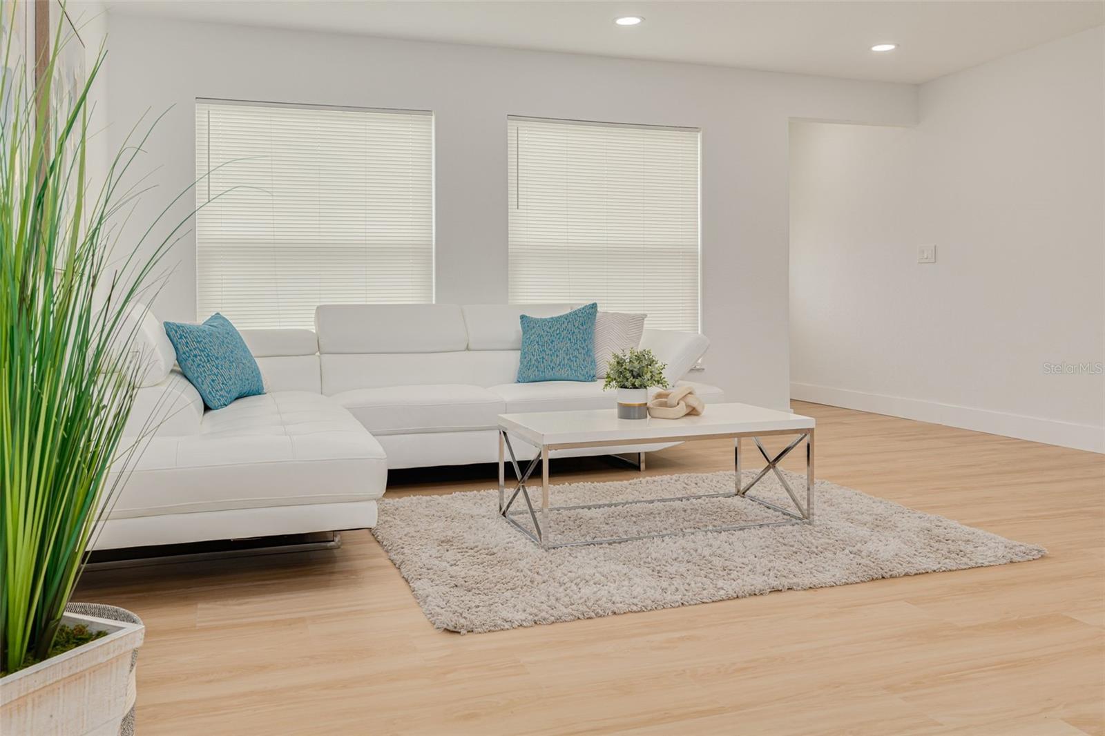 Image 5 of 33 For 11785 108th Avenue N