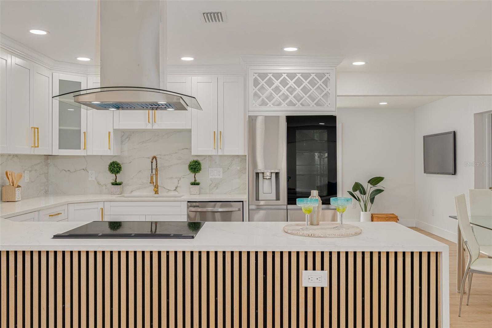 Image 8 of 33 For 11785 108th Avenue N