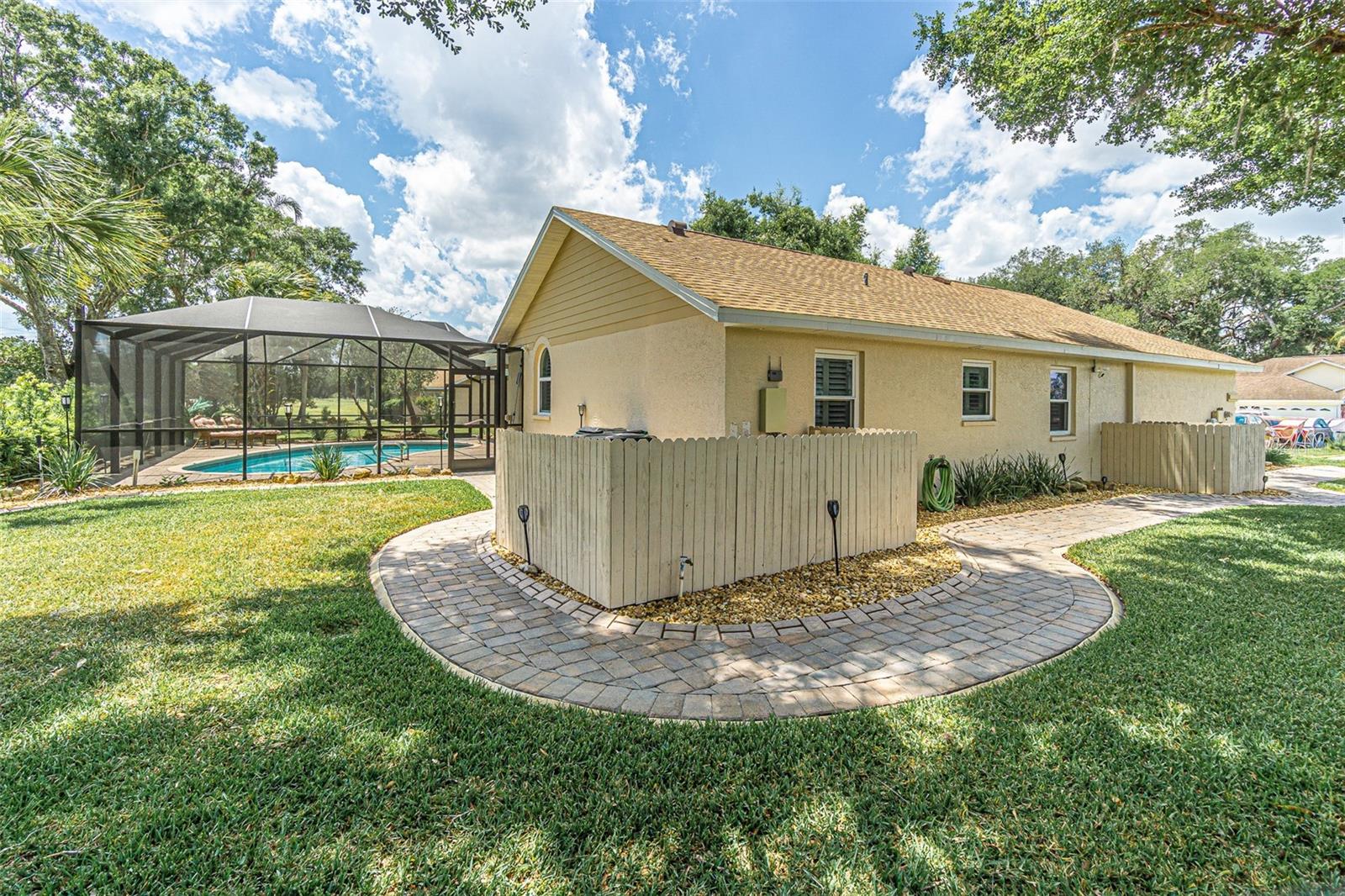 Image 26 of 61 For 6132 Silver Oaks Drive